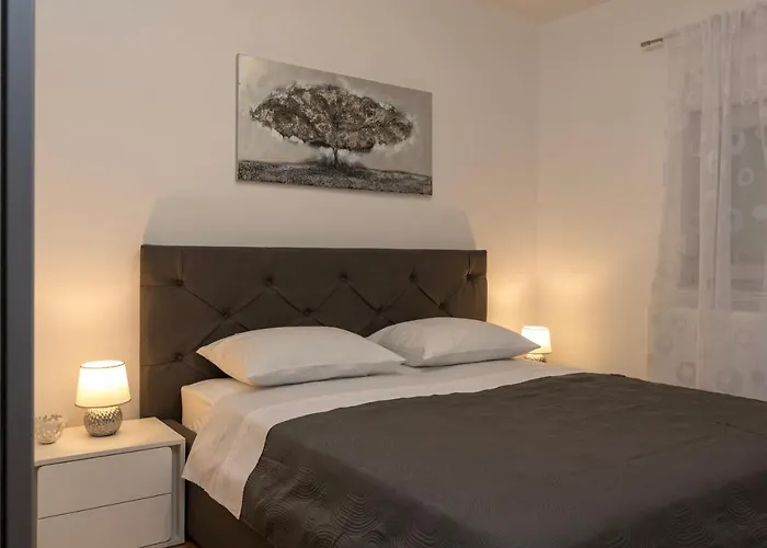 View Apartment *